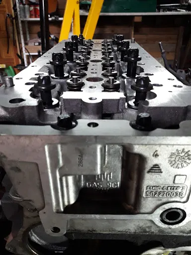 Moto Mag Marcin Pośpiech urwana świeca żarowa